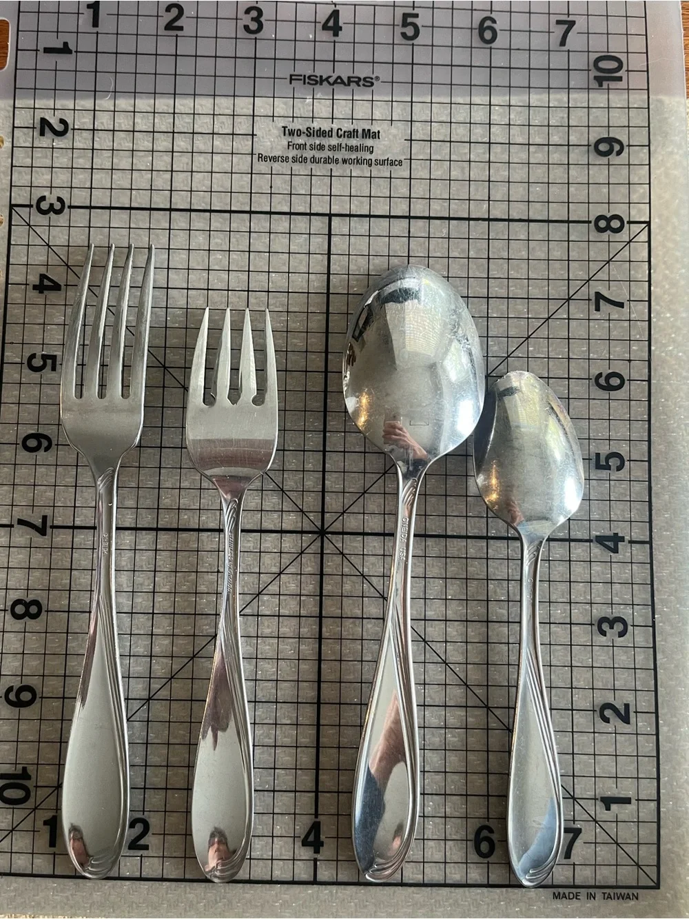 Oneida CAMBER CRESTA Windswept Scroll Stainless Flatware - Dinner Forks (5)